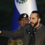 El gobierno de El Salvador presentó para 2025 el primer presupuesto que promete no recurrir a deuda para el gasto corriente, marcando un hecho sin precedente en la historia financiera nacional. Sin embargo, la realidad fiscal y las cifras de endeudamiento exigen un análisis más profundo sobre la viabilidad y las implicaciones de este anuncio.